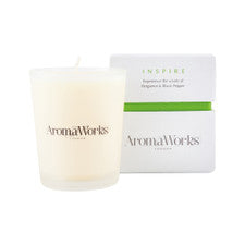 Aromaworks INSPIRE candle Inspire’s blend of essential oils will help to combat mental fatigue, soothe your mind and calm your nerves. Black pepper, lime and bergamot essential oils leave you feeling uplifted, creative and emotionally balanced.